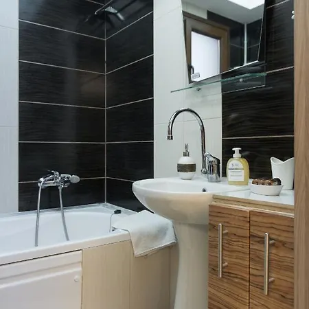 Отель Aigli Farsala