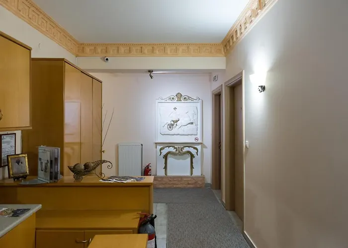 Aigli Szálloda Fárszala